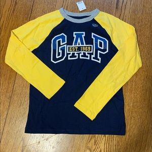 NWT Gap Kids Sz Med long sleeve Gap logo shirt.